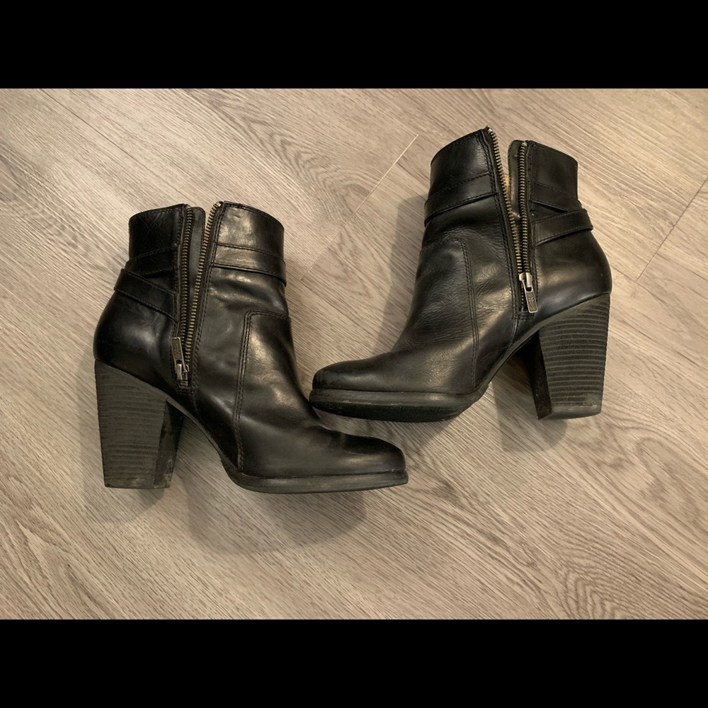 *FRYE* - Picture 2 of 10